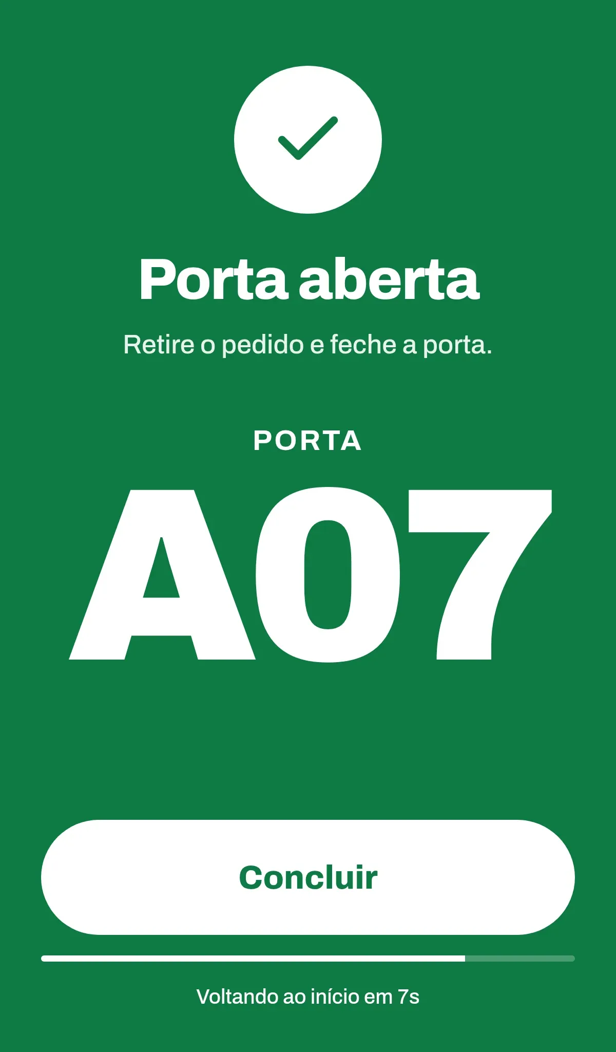 Tela do totem confirmando que a porta A07 está aberta